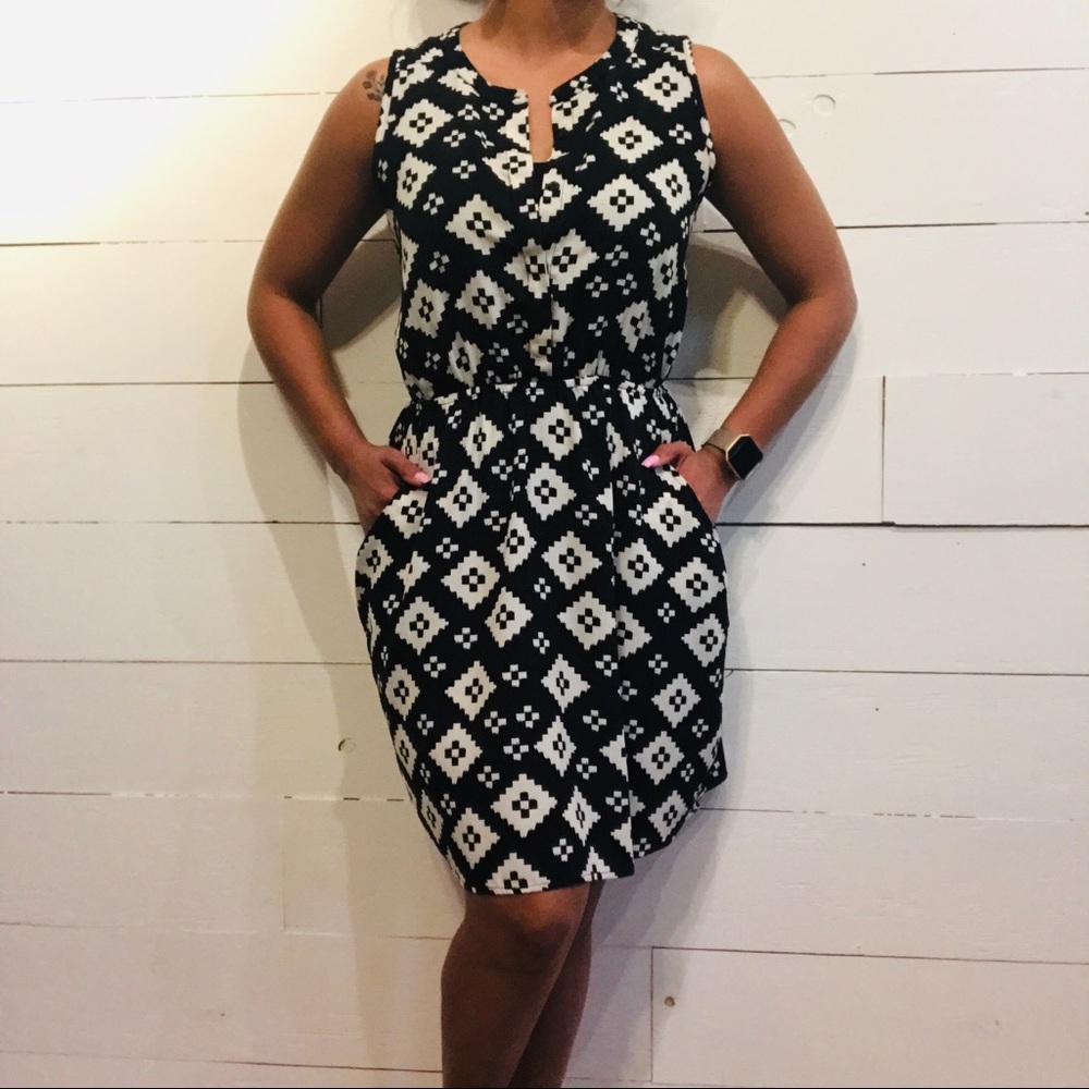 Olive & Oak cinched waist dress with pockets